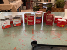 Load image into Gallery viewer, Vintage tin