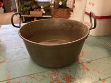 Load image into Gallery viewer, Brass items