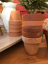 Load image into Gallery viewer, Vintage clay pots