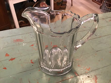 Load image into Gallery viewer, Water pitchers and ice buckets