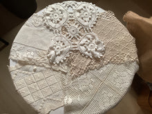 Load image into Gallery viewer, Doilies
