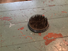 Load image into Gallery viewer, Metal flower frog