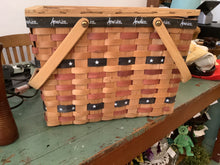 Load image into Gallery viewer, Picnic basket