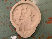 Load image into Gallery viewer, Cookie cutters & molds