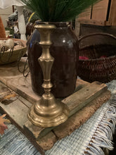 Load image into Gallery viewer, Brass candle holder