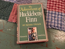 Load image into Gallery viewer, Vintage Books