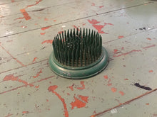 Load image into Gallery viewer, Metal flower frog