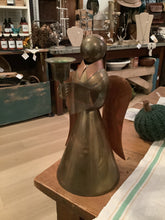 Load image into Gallery viewer, Brass items