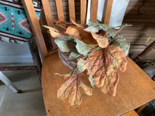 Load image into Gallery viewer, Short fall stems