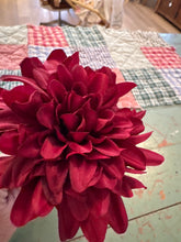 Load image into Gallery viewer, Short fall stems