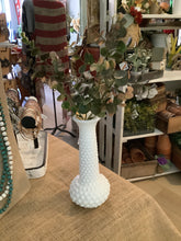 Load image into Gallery viewer, Greenery pick