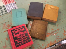 Load image into Gallery viewer, Vintage Books