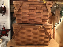 Load image into Gallery viewer, Picnic basket