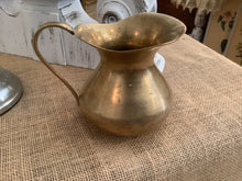 Load image into Gallery viewer, Brass items