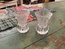 Load image into Gallery viewer, Pressed and cut glass