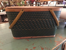 Load image into Gallery viewer, Picnic basket