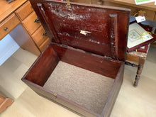 Load image into Gallery viewer, Homemade vintage wooden box