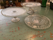 Load image into Gallery viewer, Cake plates