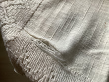 Load image into Gallery viewer, Doilies