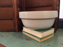 Load image into Gallery viewer, Crock bowl