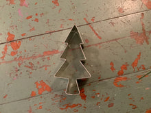 Load image into Gallery viewer, Cookie cutters & molds