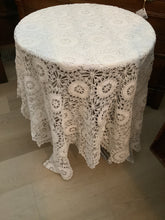 Load image into Gallery viewer, Tablecloths