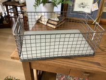 Load image into Gallery viewer, Wire basket
