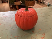 Load image into Gallery viewer, Ceramic pumpkins

