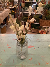 Load image into Gallery viewer, Paper floral stems

