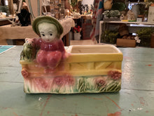 Load image into Gallery viewer, Vintage pottery planter
