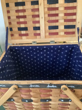 Load image into Gallery viewer, Picnic basket
