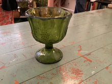 Load image into Gallery viewer, Green glass
