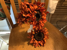Load image into Gallery viewer, Sunflower stems
