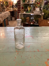 Load image into Gallery viewer, Apothecary bottle w/stopper
