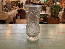 Load image into Gallery viewer, Clear glass dishes
