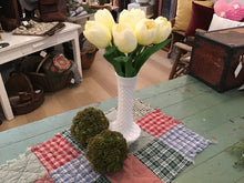 Load image into Gallery viewer, Real Feel Tulips
