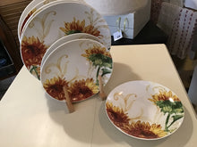 Load image into Gallery viewer, Patterned Plates &amp; Serving Trays
