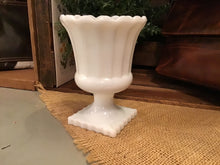 Load image into Gallery viewer, Milk glass
