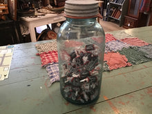 Load image into Gallery viewer, Vintage canning jar
