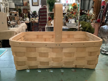 Load image into Gallery viewer, Woven Basket
