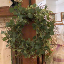 Load image into Gallery viewer, Mixed greenery twig wreath
