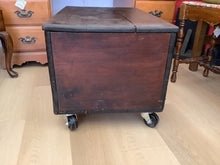 Load image into Gallery viewer, Homemade vintage wooden box
