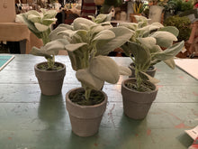 Load image into Gallery viewer, Faux potted plants
