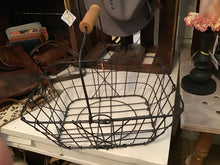 Load image into Gallery viewer, Wire basket
