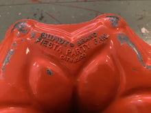 Load image into Gallery viewer, Vintage Bundt Cake Pan
