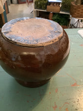 Load image into Gallery viewer, Brown crock
