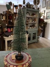 Load image into Gallery viewer, Doorknob Christmas trees
