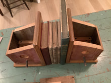 Load image into Gallery viewer, Bookend set

