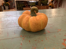 Load image into Gallery viewer, Ceramic pumpkins
