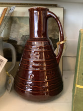 Load image into Gallery viewer, Brown crock
